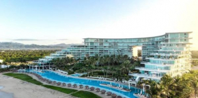 An Iconic beachfront apartment- Peninsula Resort